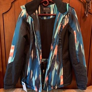 Women’s Mountain Warehouse ski jacket.